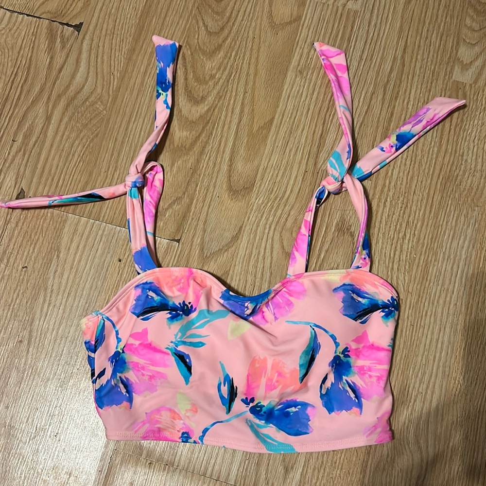 Swimming suit top